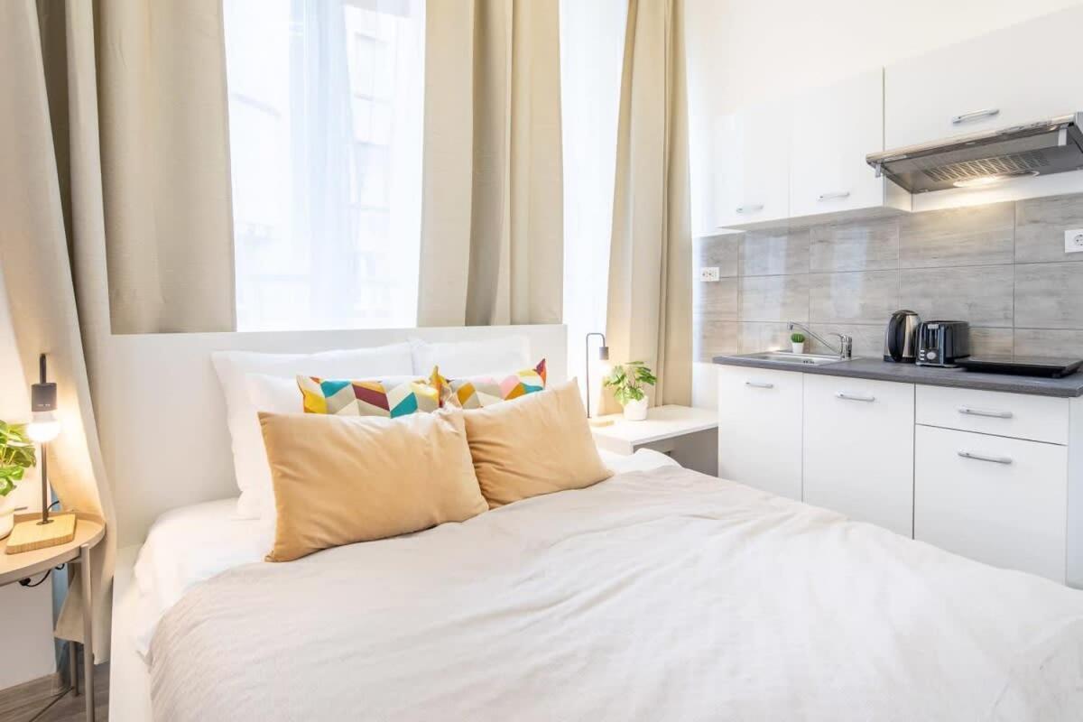Extra Central Mini Studio - Lively Neighborhood Βουδαπέστη Εξωτερικό φωτογραφία